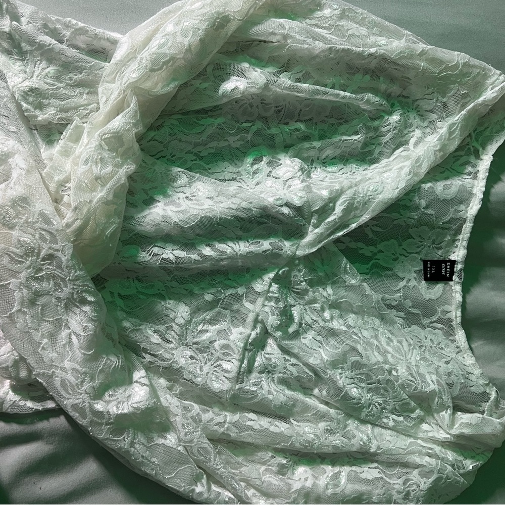 XL Shein Shirt Bundle (5 -NWOT,NWT)